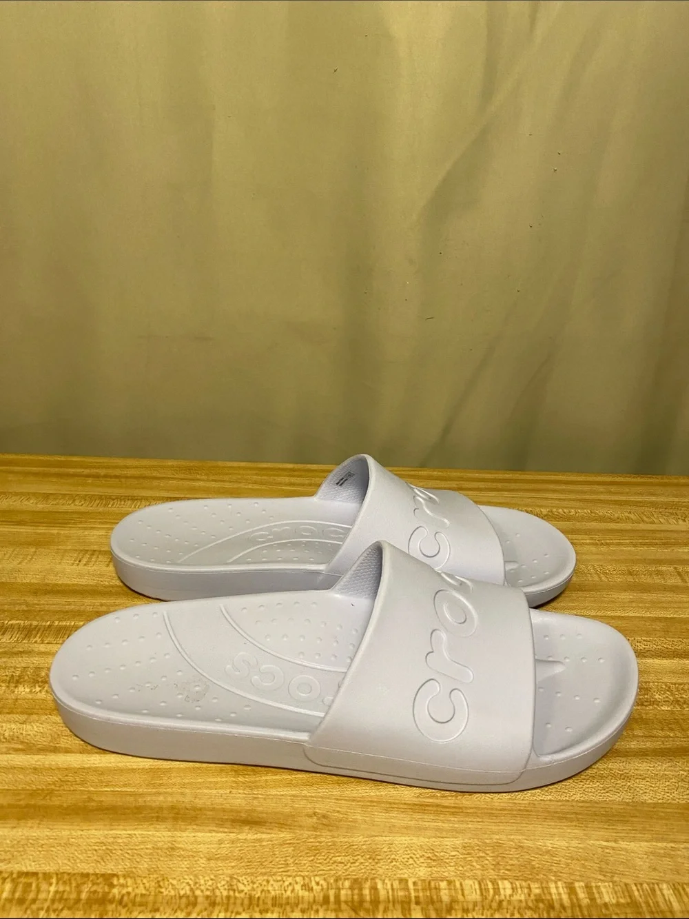 CROCS Unisex Adult Essentials Slides Sandals  M 10/ W 12